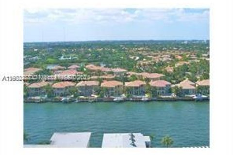 Copropriété à vendre à Hollywood, Floride: 1 chambre, 92.9 m2 № 1224981 - photo 7