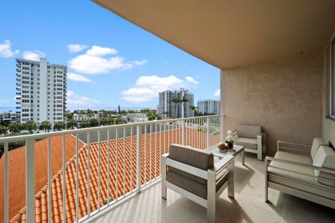 Condo in Fort Lauderdale, Florida, 2 bedrooms  № 1040714 - photo 13