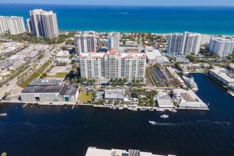 Condo in Fort Lauderdale, Florida, 2 bedrooms  № 1040714 - photo 5