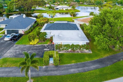 Villa ou maison à vendre à Palm Beach Gardens, Floride: 2 chambres, 150.59 m2 № 1076829 - photo 10