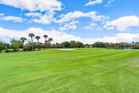 Villa ou maison à vendre à West Palm Beach, Floride: 2 chambres, 175.68 m2 № 1076831 - photo 13