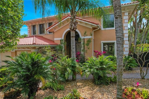 Casa en venta en Cutler Bay, Florida, 5 dormitorios, 366.5 m2 № 1054243 - foto 7