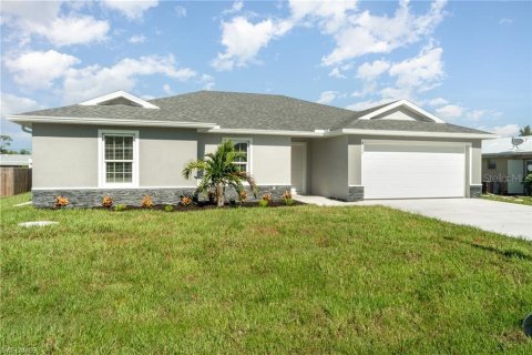 House in North Port, Florida 3 bedrooms, 168.06 sq.m. № 1358269 - photo 2