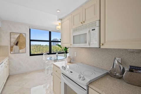 Condo in Fort Lauderdale, Florida, 2 bedrooms  № 1224895 - photo 19