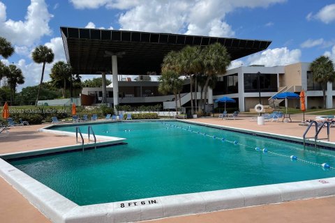 Condominio en venta en Lauderhill, Florida, 2 dormitorios, 98.48 m2 № 1272643 - foto 29