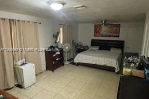 Casa en venta en Miami, Florida, 4 dormitorios, 150.5 m2 № 1386039 - foto 6