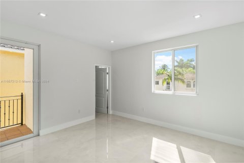 Villa ou maison à vendre à Aventura, Floride: 4 chambres, 273.97 m2 № 1360500 - photo 20