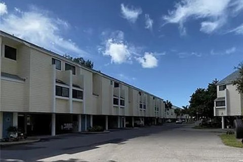 Touwnhouse à vendre à Tarpon Springs, Floride: 2 chambres, 108.7 m2 № 1360874 - photo 2