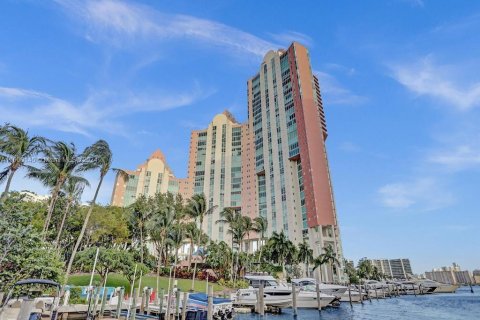 Condominio en venta en Aventura, Florida, 3 dormitorios, 197.88 m2 № 1210025 - foto 14