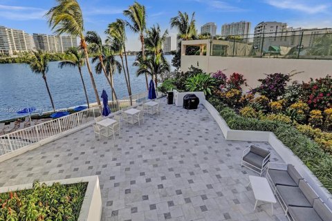 Condo in Aventura, Florida, 3 bedrooms  № 1210025 - photo 7