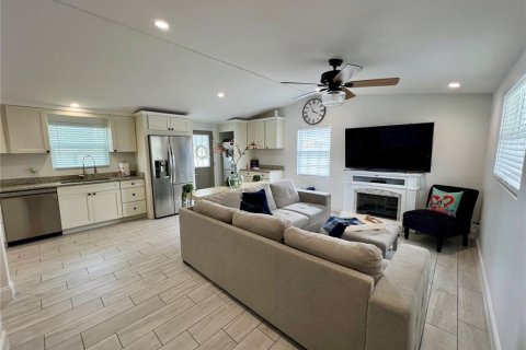 Villa ou maison à vendre à Punta Gorda, Floride: 2 chambres, 74.32 m2 № 1307209 - photo 2