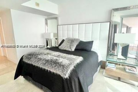 Apartamento en alquiler en Sunny Isles Beach, Florida, 2 dormitorios, 138.15 m2 № 1377435 - foto 10