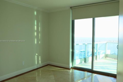 Copropriété à louer à Miami, Floride: 2 chambres, 142.05 m2 № 1377432 - photo 3