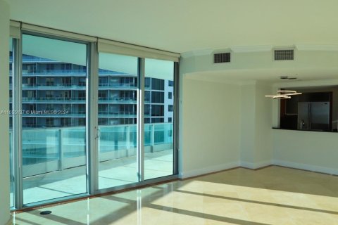 Copropriété à louer à Miami, Floride: 2 chambres, 142.05 m2 № 1377432 - photo 7