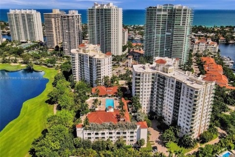 Condo in Aventura, Florida, 3 bedrooms  № 1402897 - photo 1