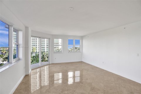 Copropriété à vendre à Aventura, Floride: 3 chambres, 156.82 m2 № 1402897 - photo 7