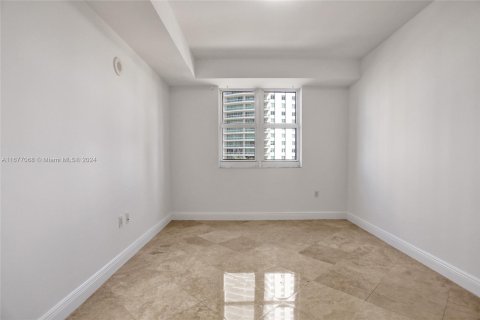 Copropriété à vendre à Aventura, Floride: 3 chambres, 156.82 m2 № 1402897 - photo 19