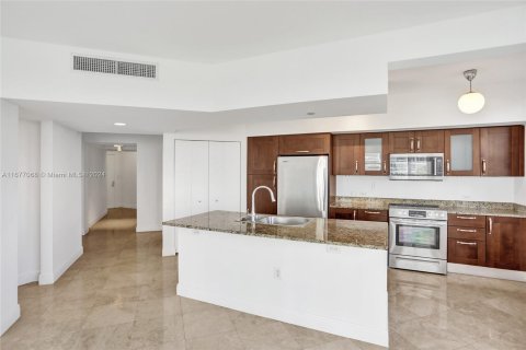 Copropriété à vendre à Aventura, Floride: 3 chambres, 156.82 m2 № 1402897 - photo 10