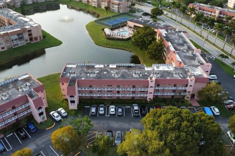 Condominio en venta en Sunrise, Florida, 2 dormitorios, 78.97 m2 № 1072007 - foto 4