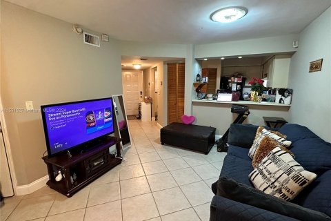 Condominio en venta en Miami Lakes, Florida, 2 dormitorios, 78.97 m2 № 1071970 - foto 7