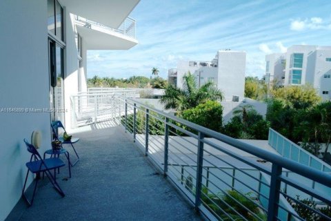 Condo in Miami Beach, Florida, 1 bedroom  № 1348618 - photo 7