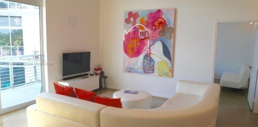 Condo in Miami Beach, Florida, 1 bedroom  № 1348618