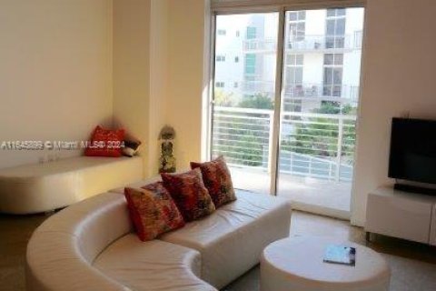 Condo in Miami Beach, Florida, 1 bedroom  № 1348618 - photo 3