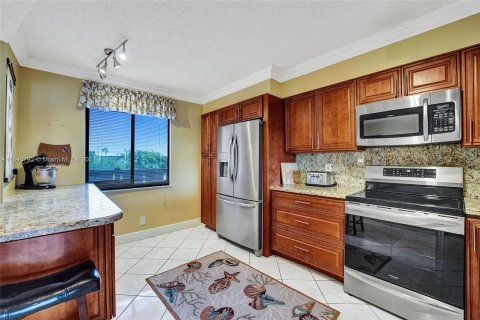 Condominio en venta en Pompano Beach, Florida, 2 dormitorios, 113.53 m2 № 1331096 - foto 3