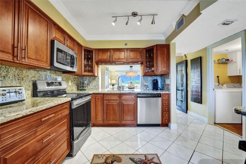 Condominio en venta en Pompano Beach, Florida, 2 dormitorios, 113.53 m2 № 1331096 - foto 9