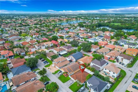 Villa ou maison à vendre à Hialeah, Floride: 3 chambres, 137.5 m2 № 1331801 - photo 5