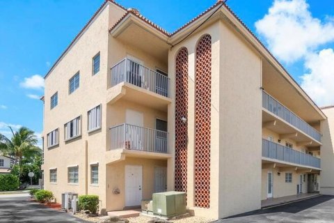 Condo in Boca Raton, Florida, 1 bedroom  № 1160427 - photo 14