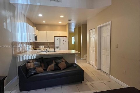 Townhouse in Miami, Florida 3 bedrooms, 134.8 sq.m. № 1415446 - photo 14