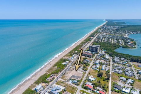 House in Hutchinson Island South, Florida 3 bedrooms, 336.4 sq.m. № 1079371 - photo 28