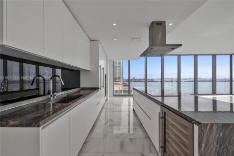 Copropriété à louer à Miami, Floride: 3 chambres, 219.99 m2 № 1226531 - photo 30