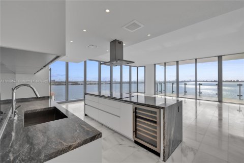 Copropriété à louer à Miami, Floride: 3 chambres, 219.99 m2 № 1226531 - photo 29