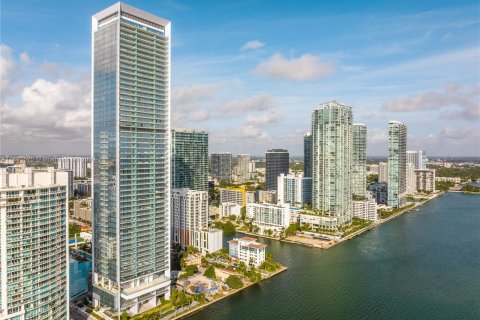 Copropriété à louer à Miami, Floride: 3 chambres, 219.99 m2 № 1226531 - photo 6