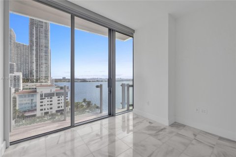 Copropriété à louer à Miami, Floride: 3 chambres, 219.99 m2 № 1226531 - photo 23