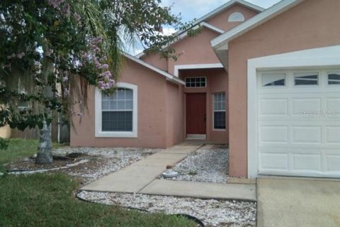 Villa ou maison à louer à Kissimmee, Floride: 3 chambres, 145.11 m2 № 1341086 - photo 2