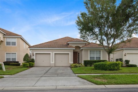 Villa ou maison à vendre à Kissimmee, Floride: 4 chambres, 174.47 m2 № 1335131 - photo 1