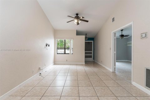Touwnhouse à vendre à Plantation, Floride: 2 chambres, 98.66 m2 № 1058476 - photo 6