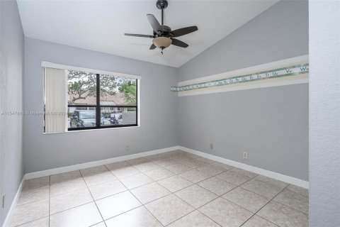 Townhouse in Plantation, Florida 2 bedrooms, 98.66 sq.m. № 1058476 - photo 19