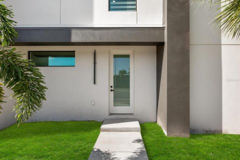 Villa ou maison à vendre à Sarasota, Floride: 3 chambres, 216.65 m2 № 1344399 - photo 3