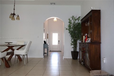 Villa ou maison à vendre à Cutler Bay, Floride: 3 chambres, 163.51 m2 № 1348051 - photo 6