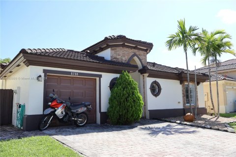 Villa ou maison à vendre à Cutler Bay, Floride: 3 chambres, 163.51 m2 № 1348051 - photo 4