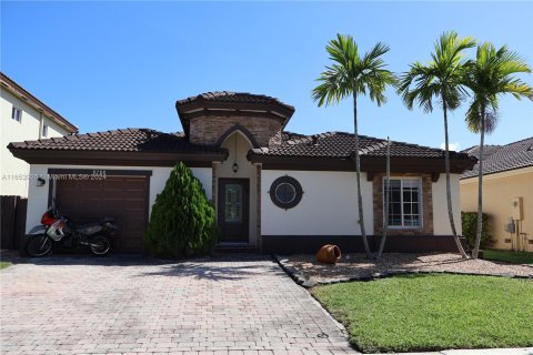 Villa ou maison à vendre à Cutler Bay, Floride: 3 chambres, 163.51 m2 № 1348051 - photo 3