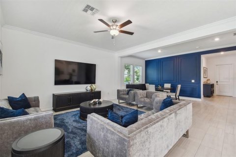 Casa en venta en Tampa, Florida, 5 dormitorios, 337.79 m2 № 1347053 - foto 14