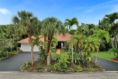 Casa en venta en Coral Springs, Florida, 5 dormitorios, 248.79 m2 № 1231916 - foto 2