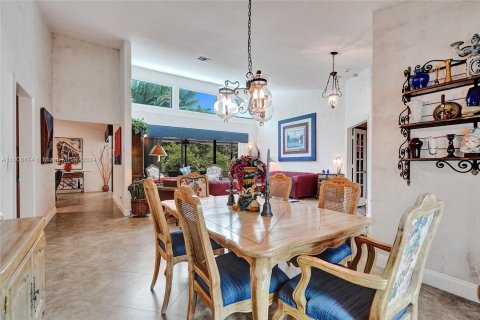 Casa en venta en Coral Springs, Florida, 5 dormitorios, 248.79 m2 № 1231916 - foto 13