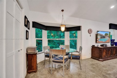 Casa en venta en Coral Springs, Florida, 5 dormitorios, 248.79 m2 № 1231916 - foto 24