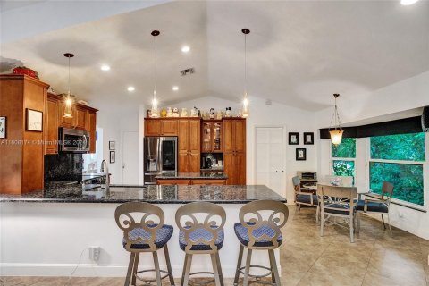 Casa en venta en Coral Springs, Florida, 5 dormitorios, 248.79 m2 № 1231916 - foto 16